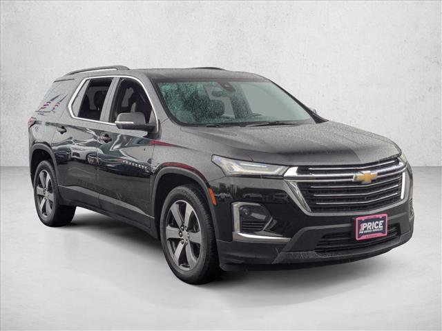 Used 2023 Chevrolet Traverse LT w/ LT Premium Package AWD/4WD image 3