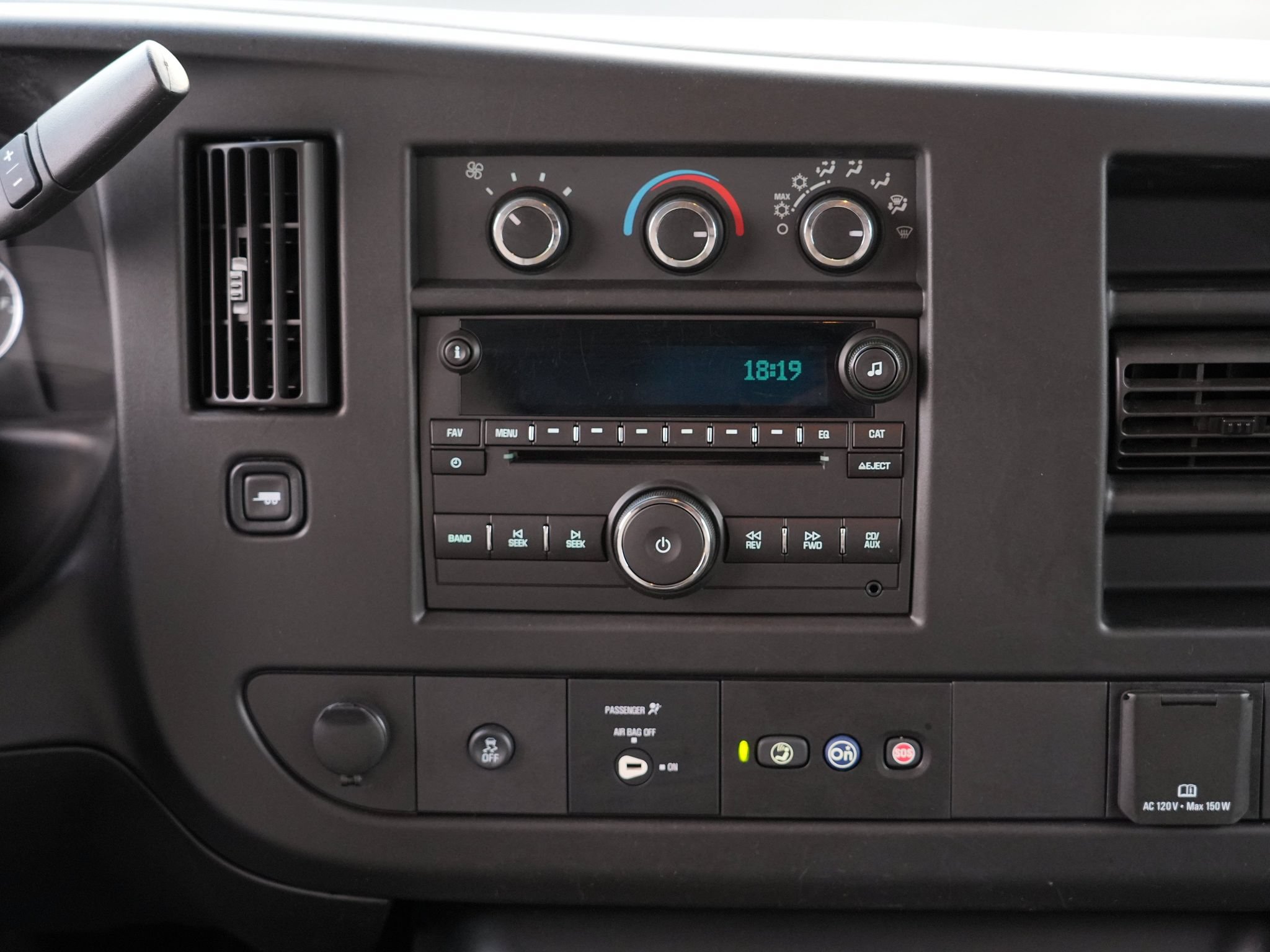 Used 2018 Chevrolet Express 2500 LS w/ Driver Convenience Package RWD image 24