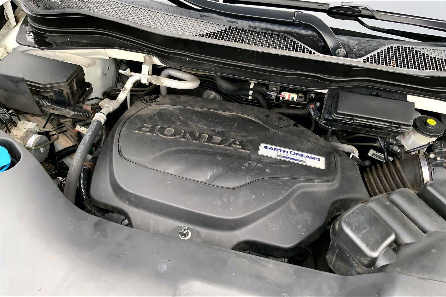 Certified 2020 Honda Pilot Touring image 31