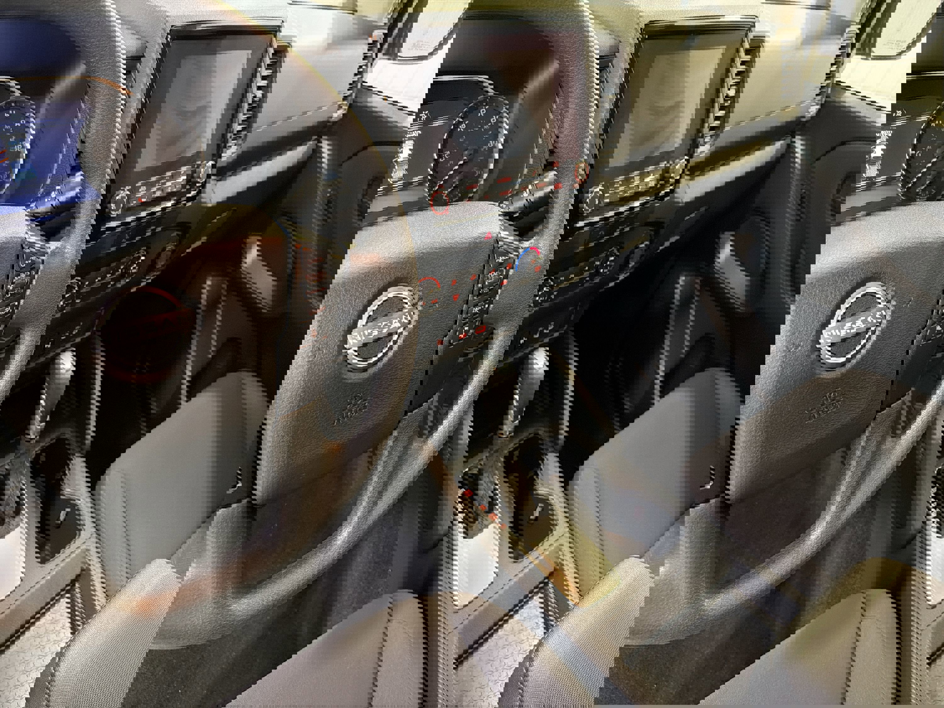 Used 2022 Nissan Frontier S w/ Technology Package image 21