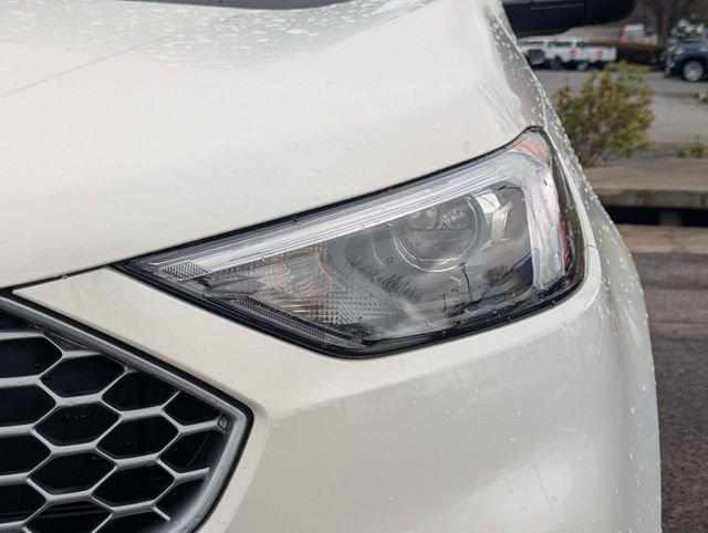 Used 2023 Ford Edge SEL w/ Convenience Package image 12