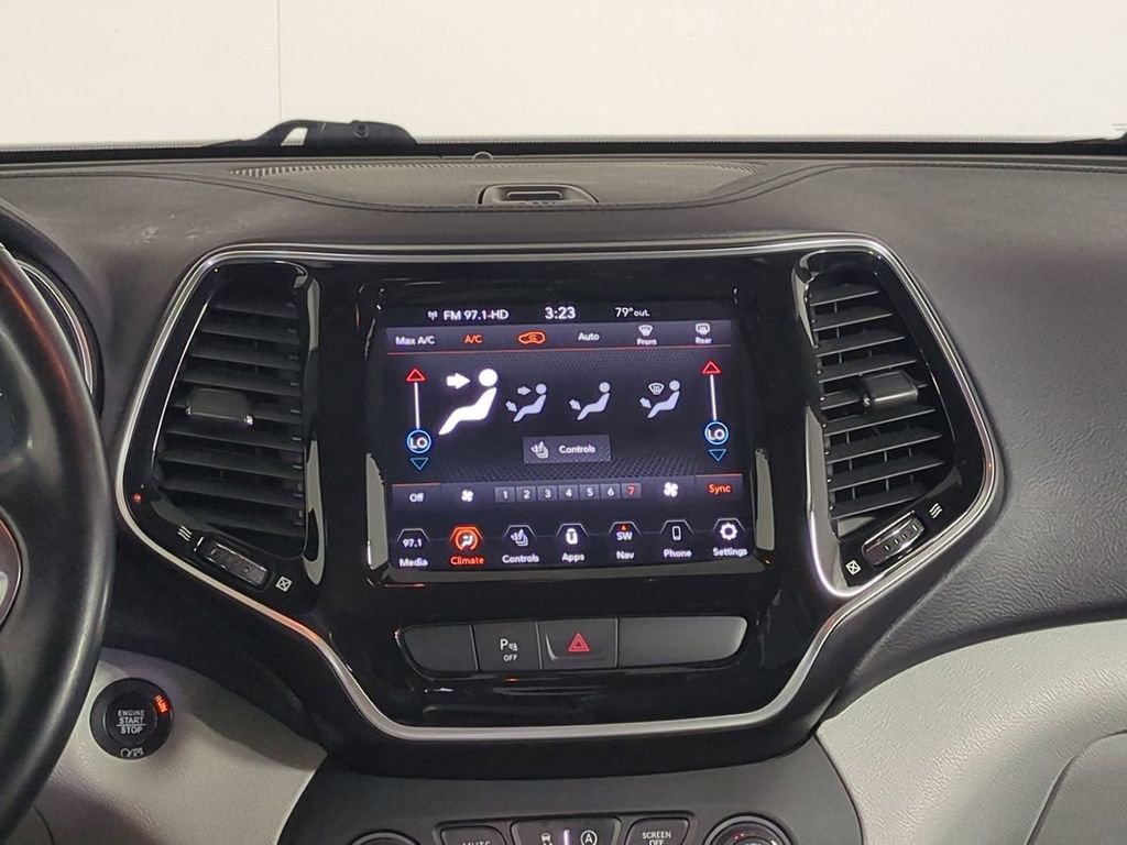 Used 2020 Jeep Cherokee Limited FWD image 21