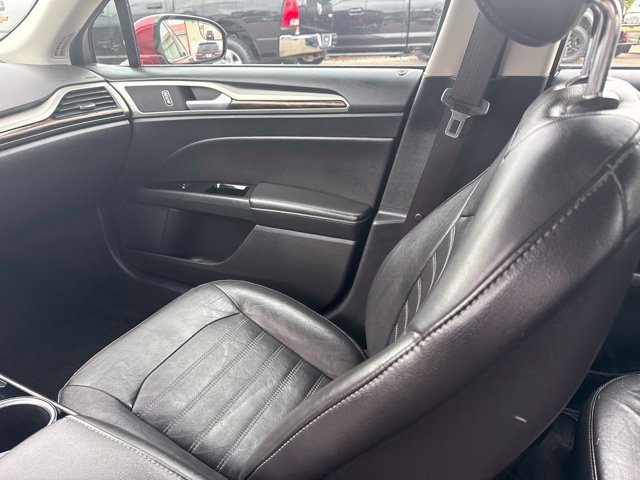 Used 2013 Ford Fusion SE FWD image 15