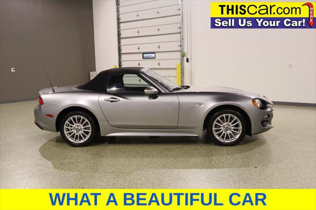 Used 2017 FIAT 124 Spider Classica RWD image 9