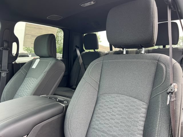 New 2026 RAM 2500 Big Horn AWD/4WD image 12
