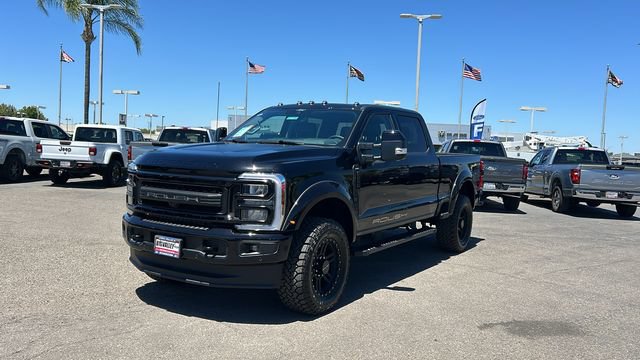 New 2026 Ford F250 Lariat w/ Black Appearance Package AWD/4WD image 8
