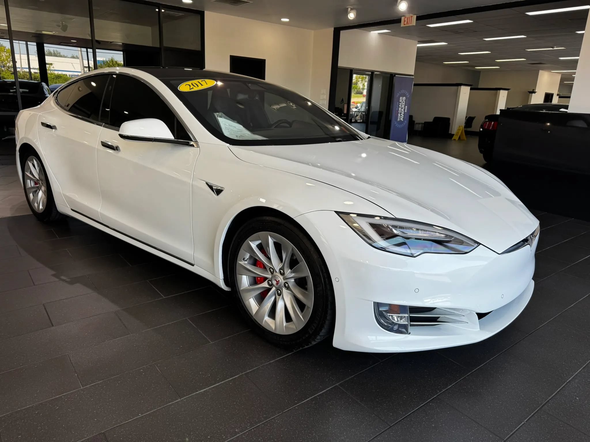 Used 2017 Tesla Model S P100D AWD/4WD image 7