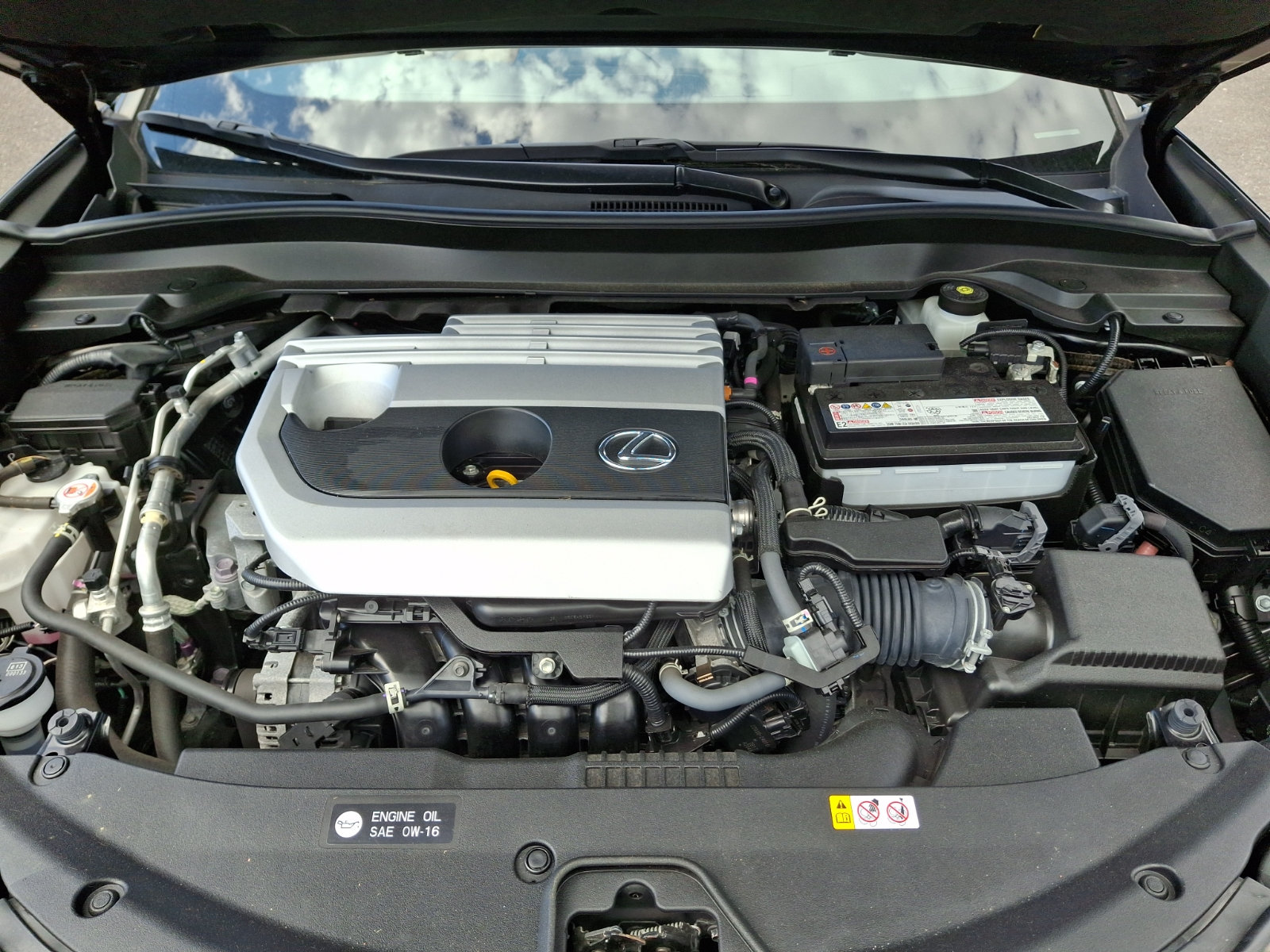 Used 2022 Lexus UX 200 w/ Accessory Package (Z1) FWD image 27