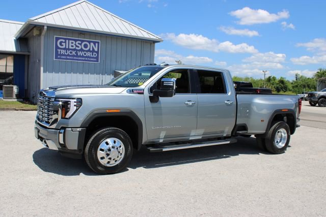 Used 2024 GMC Sierra 3500 Denali w/ Denali Reserve Package image 5