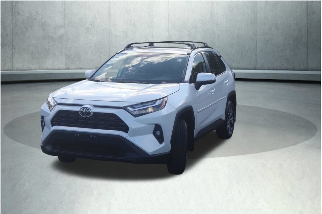 Used 2025 Toyota RAV4 XLE Premium w/ Weather Package AWD/4WD image 27