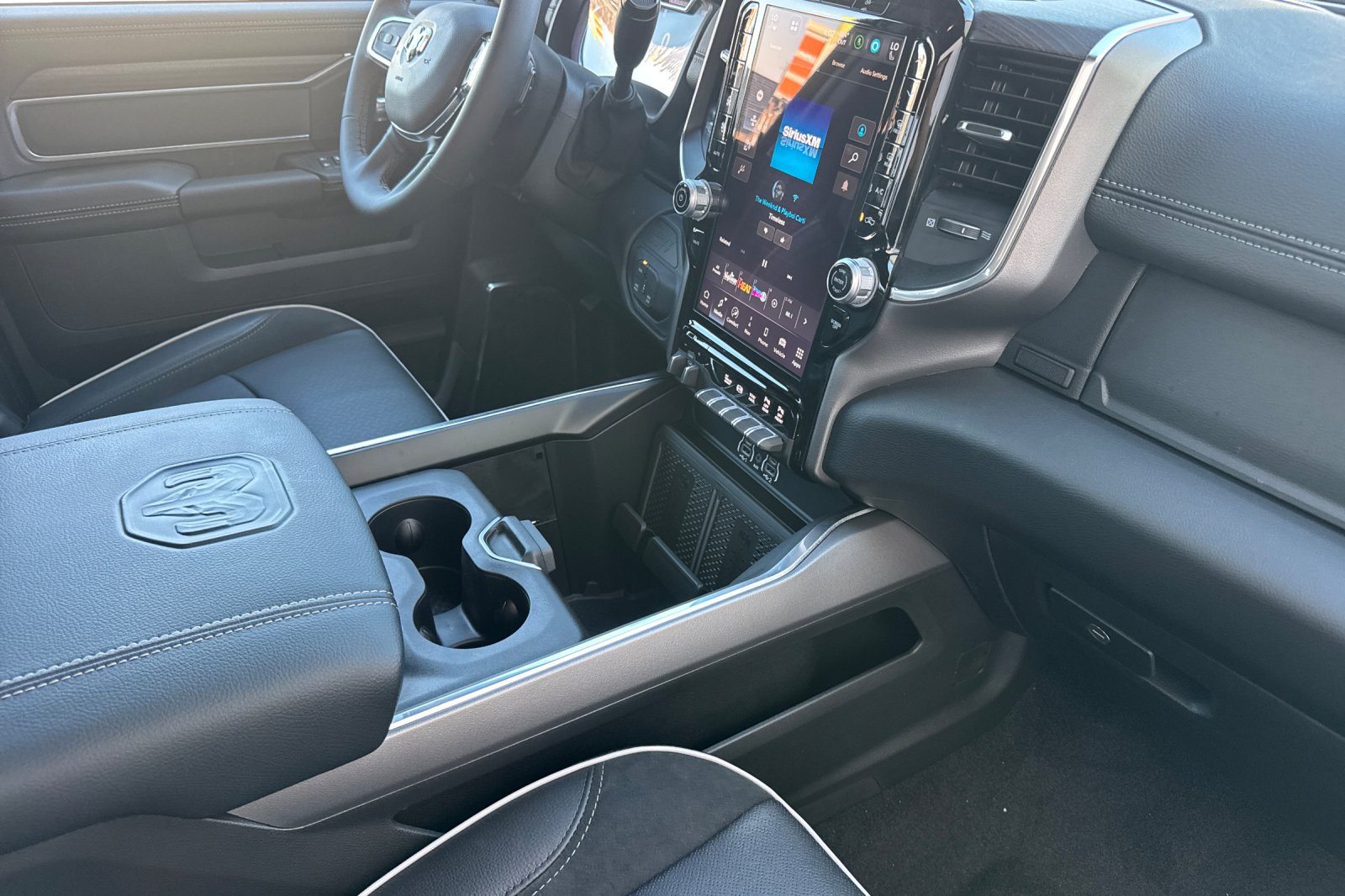 New 2026 RAM 3500 Laramie w/ Max Tow Package AWD/4WD image 14