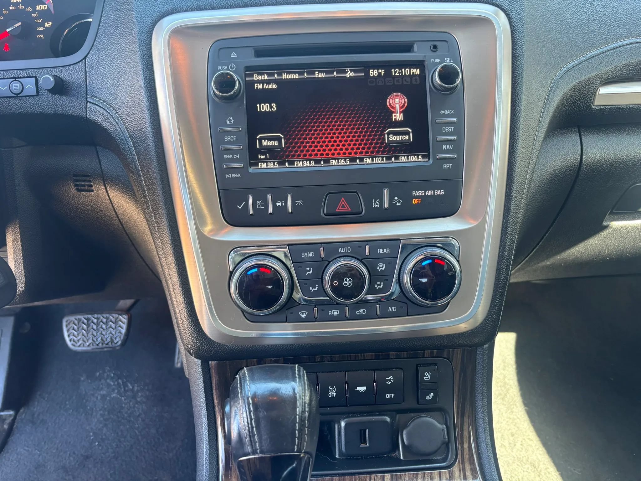 Used 2016 GMC Acadia Denali AWD/4WD image 29
