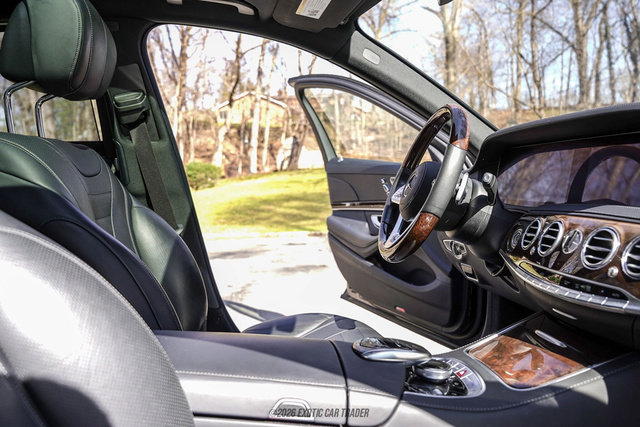 Used 2020 Mercedes-Benz S 560 4MATIC Sedan image 28
