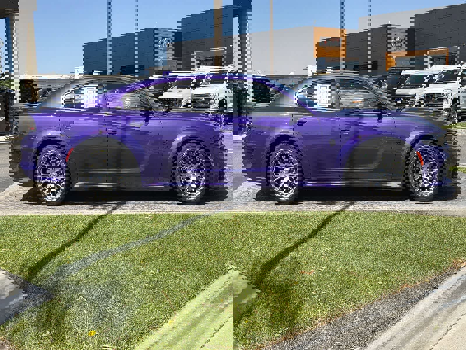 Used 2023 Dodge Charger SRT Hellcat w/ Harman/Kardon Audio Group image 7