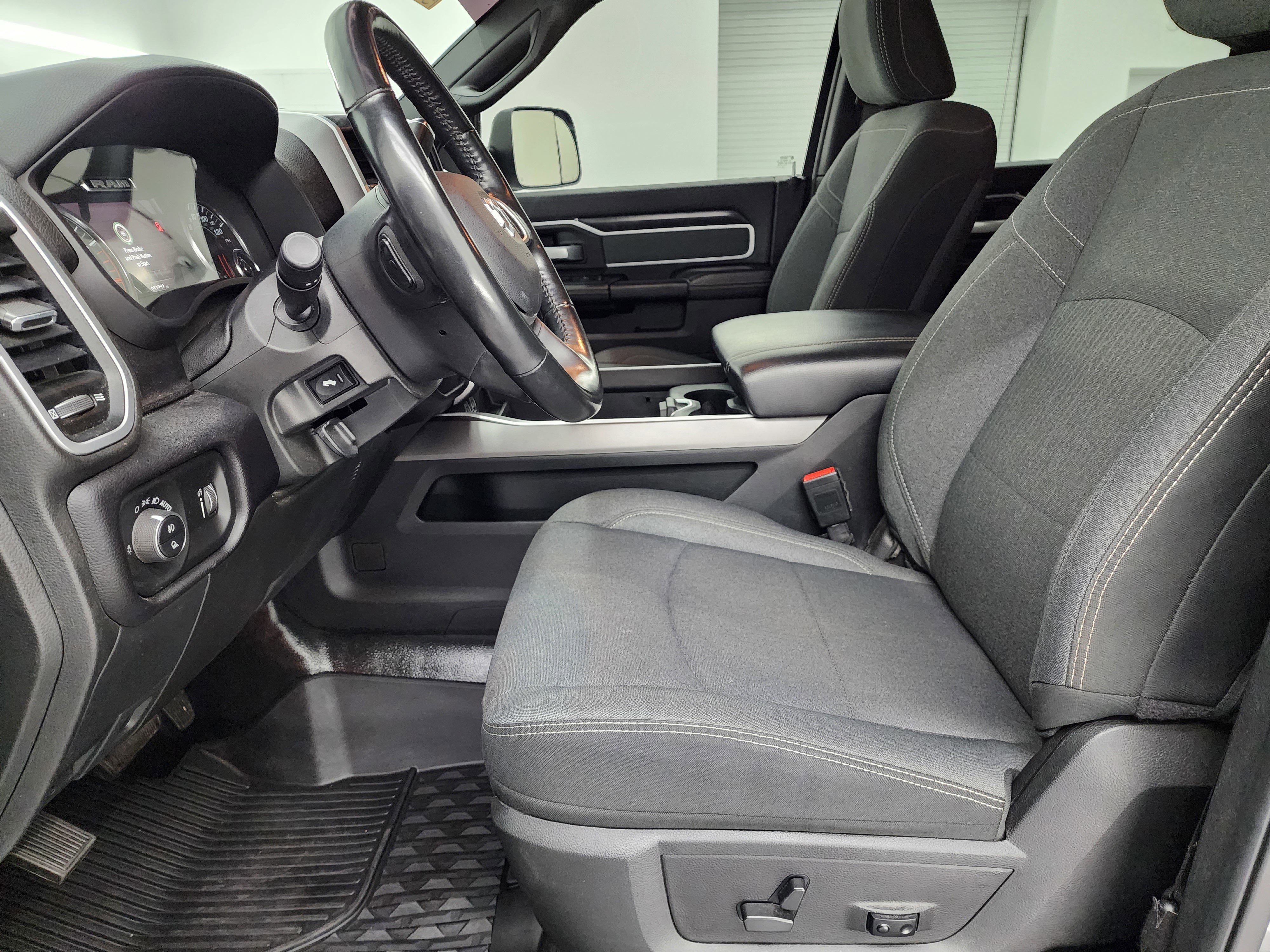 Used 2022 RAM 2500 Big Horn w/ Level C Equiment Group image 8