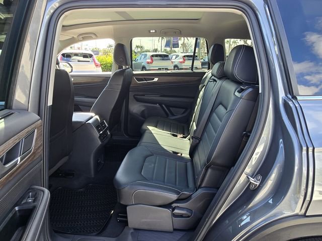 Certified 2025 Volkswagen Atlas SEL image 16