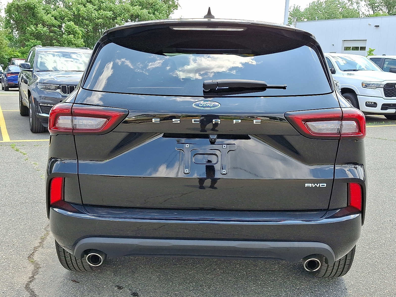 Used 2024 Ford Escape ST-Line image 5