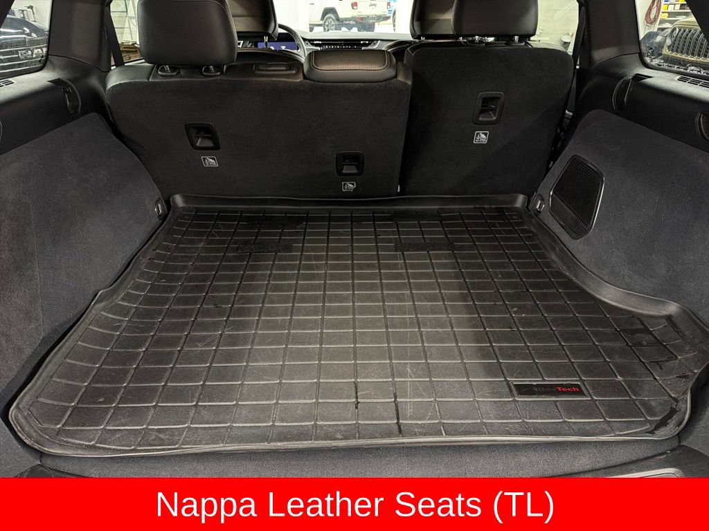 Used 2023 Jeep Grand Cherokee Overland w/ Advanced Protech Group III image 27