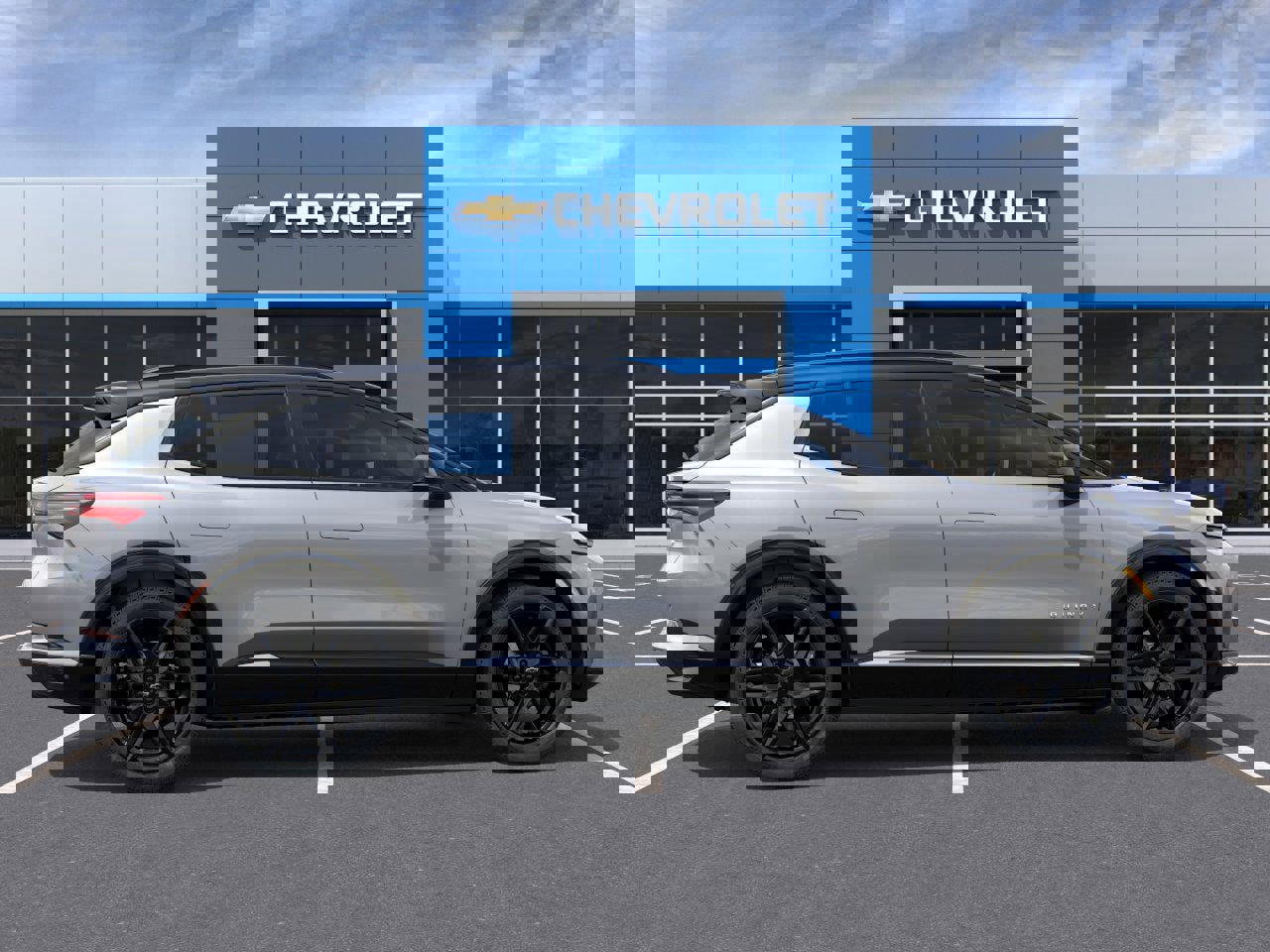 New 2026 Chevrolet Equinox EV RS image 5