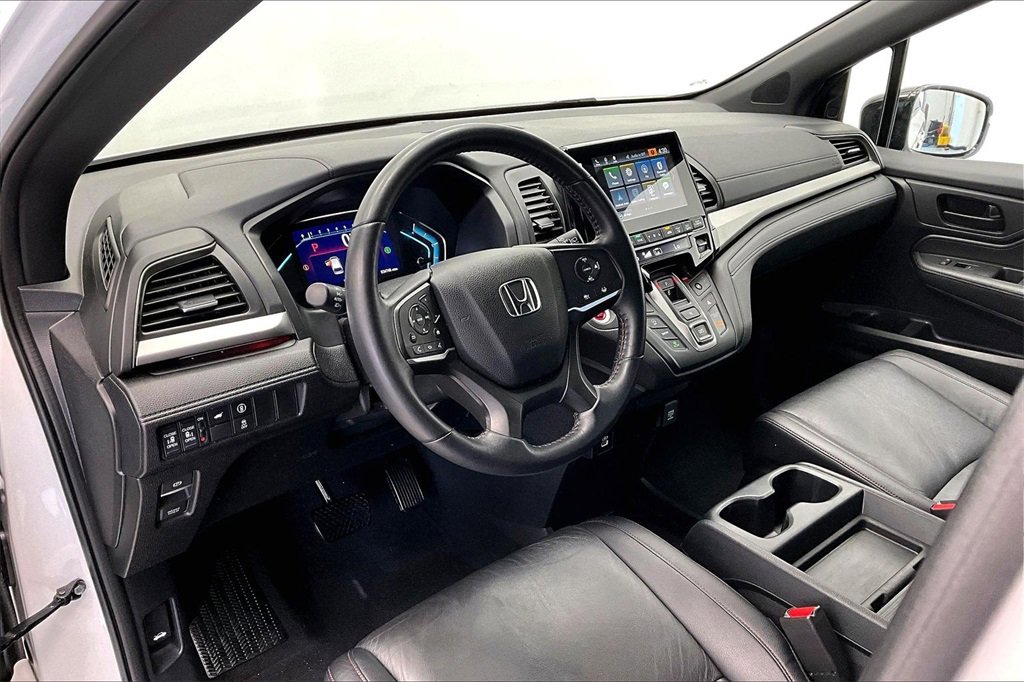 Used 2023 Honda Odyssey Sport image 13