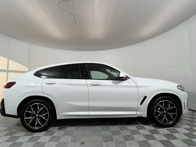 Used 2023 BMW X4 xDrive30i w/ M Sport Package image 8