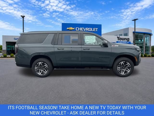New 2026 Chevrolet Suburban Z71 w/ Comfort Package AWD/4WD image 8