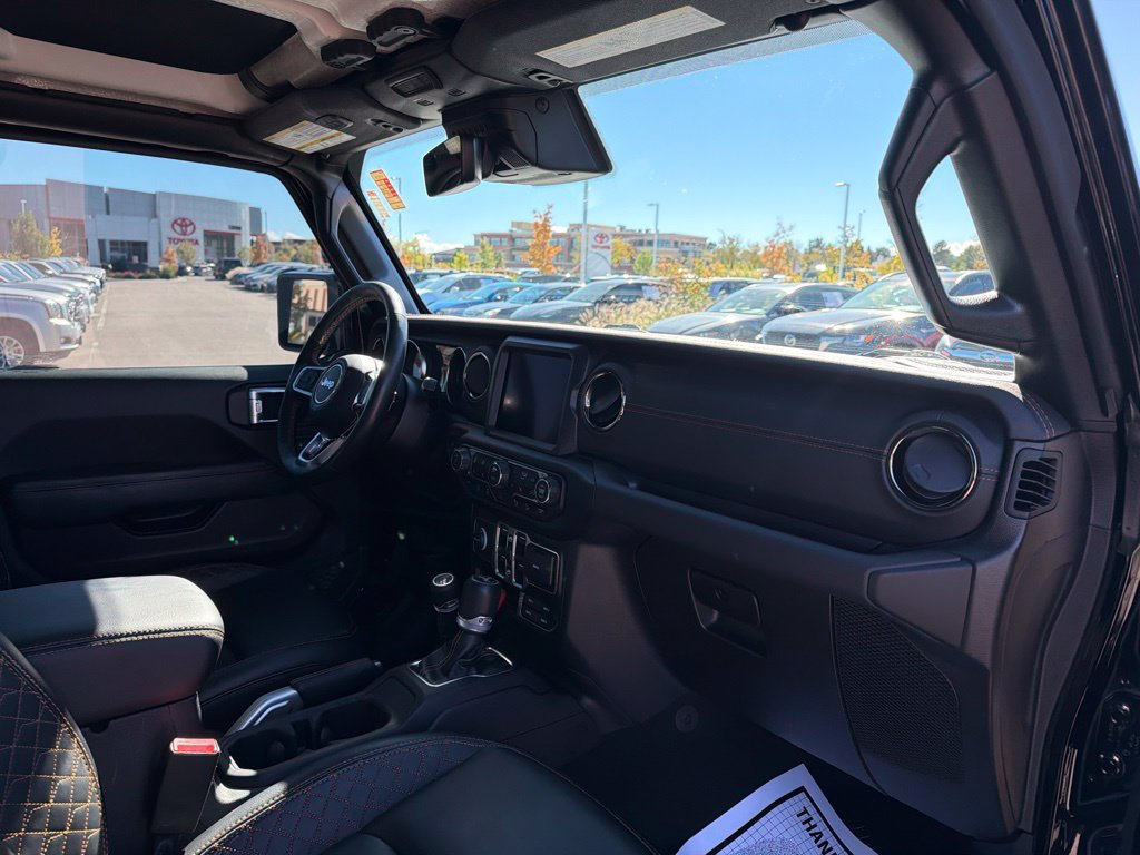 Used 2021 Jeep Wrangler Unlimited Sahara AWD/4WD image 13