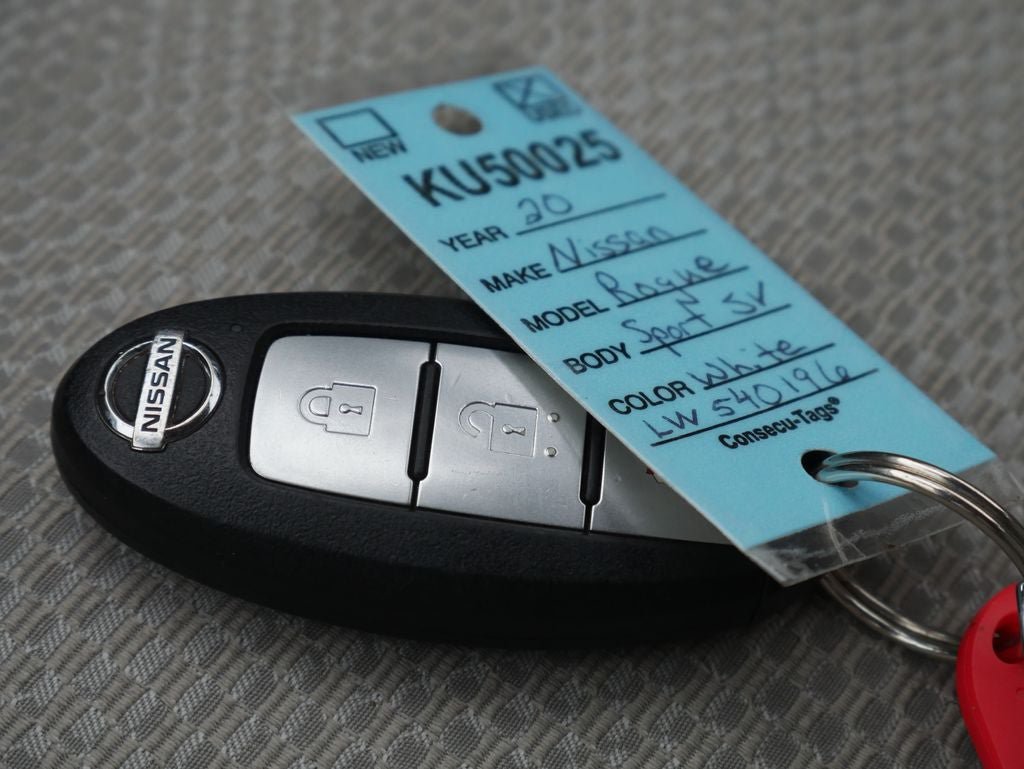 Used 2020 Nissan Rogue Sport SV FWD image 43