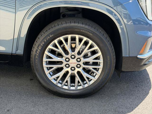 Used 2025 GMC Acadia Denali FWD image 8