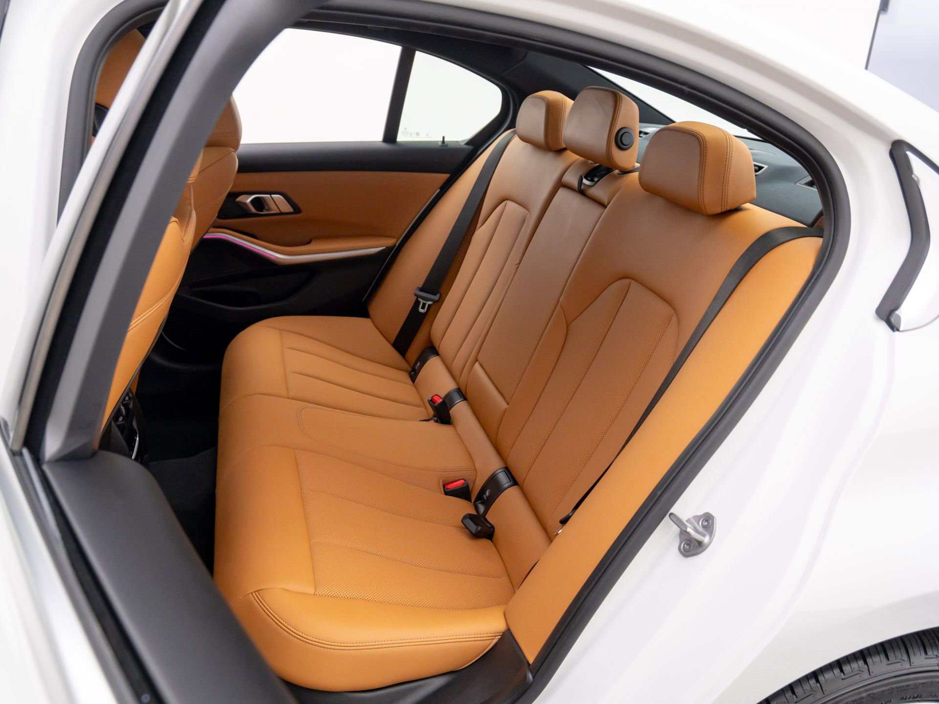 New 2025 BMW 330i xDrive Sedan w/ M Sport Package image 16