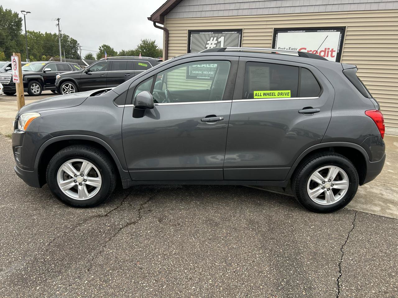 Used 2016 Chevrolet Trax LT w/ LT Sun and Sound Package AWD/4WD image 8