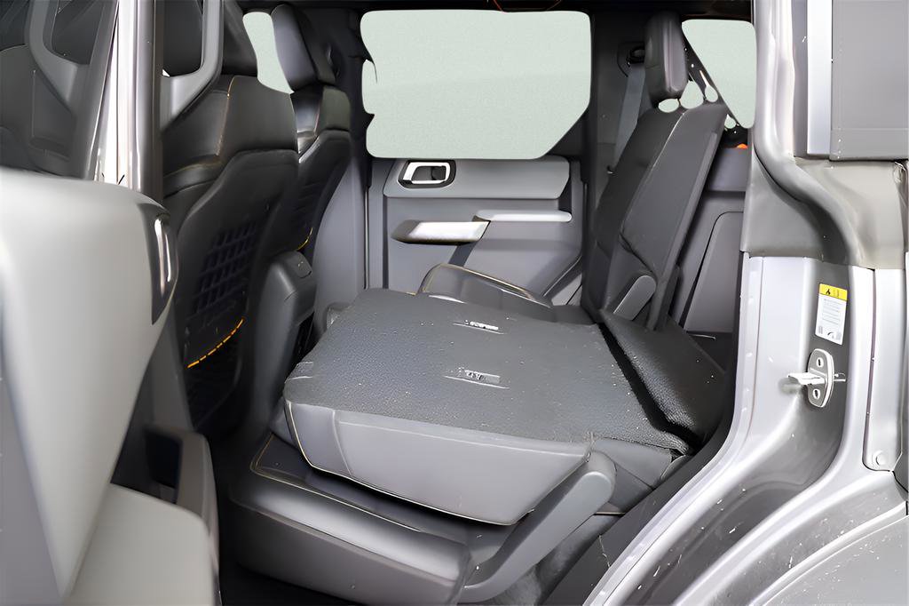 Used 2021 Ford Bronco Badlands image 24