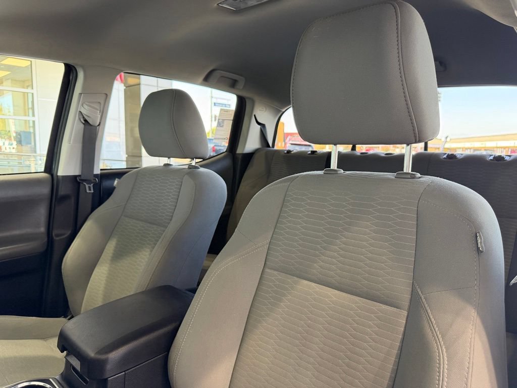 Certified 2019 Toyota Tacoma SR5 AWD/4WD image 21