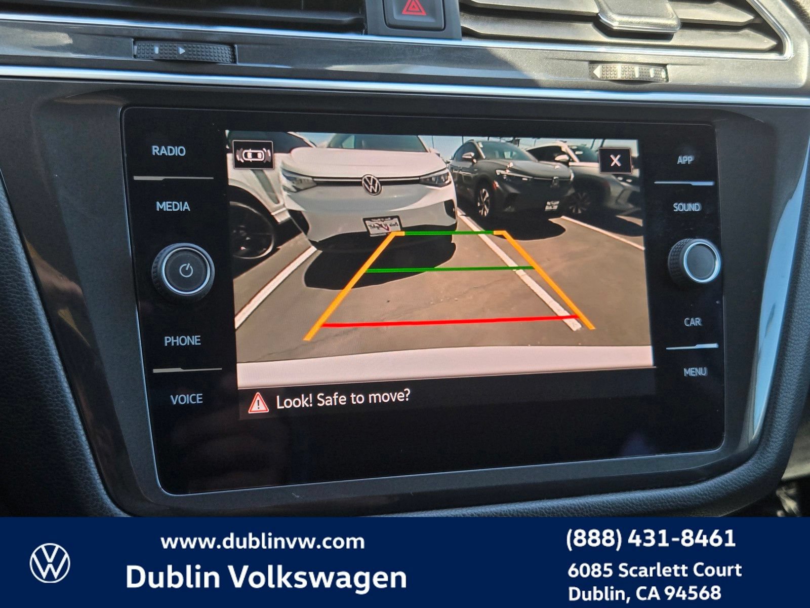 Used 2023 Volkswagen Tiguan SE FWD image 15