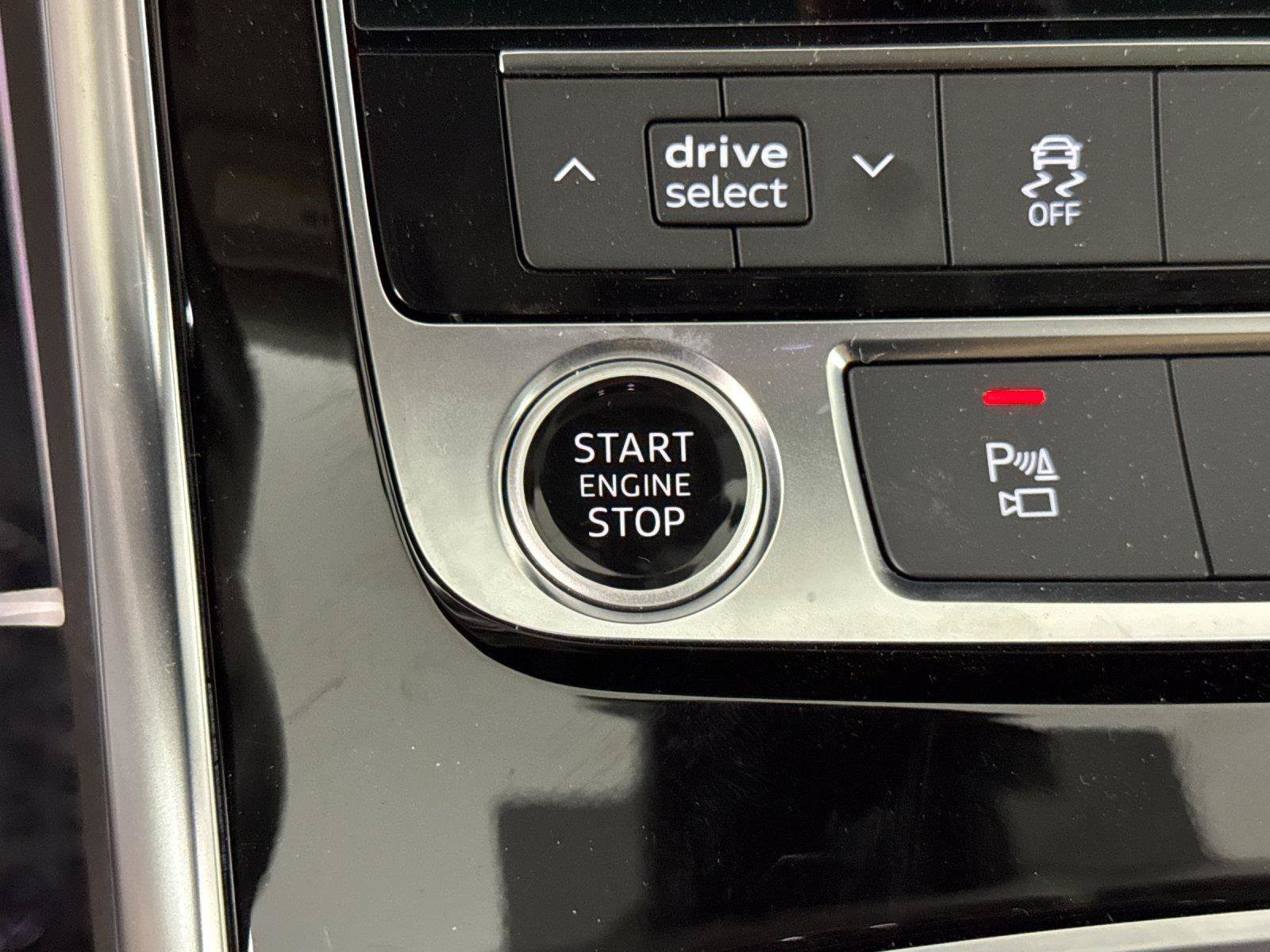 Certified 2024 Audi Q8 Premium Plus AWD/4WD image 22