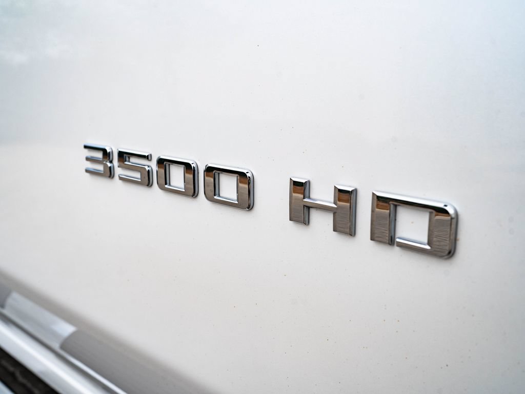 Used 2022 Chevrolet Silverado 3500 High Country w/ Z71 Off-Road Package AWD/4WD image 18