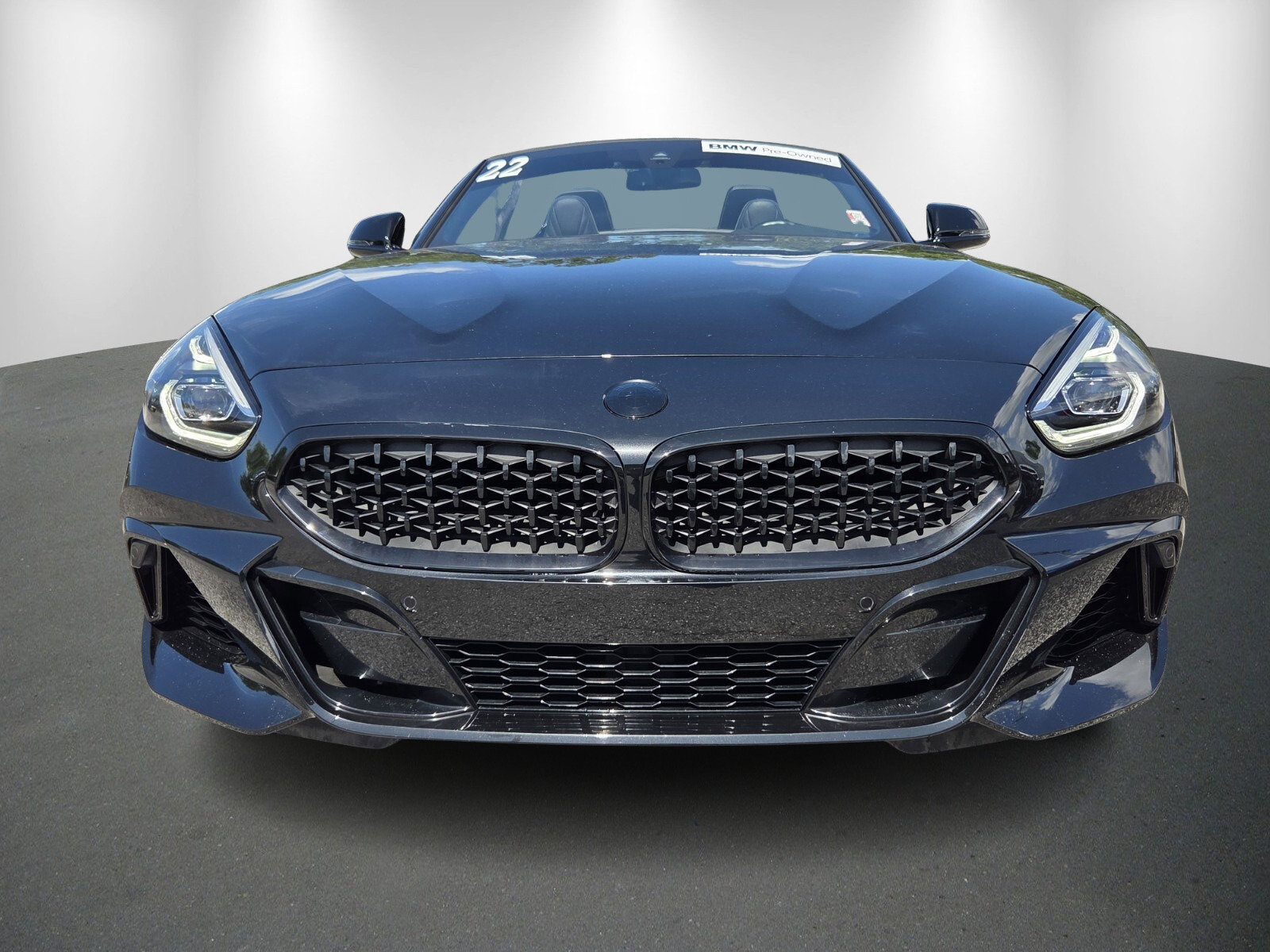 Used 2022 BMW Z4 M40i w/ Premium Package RWD image 2