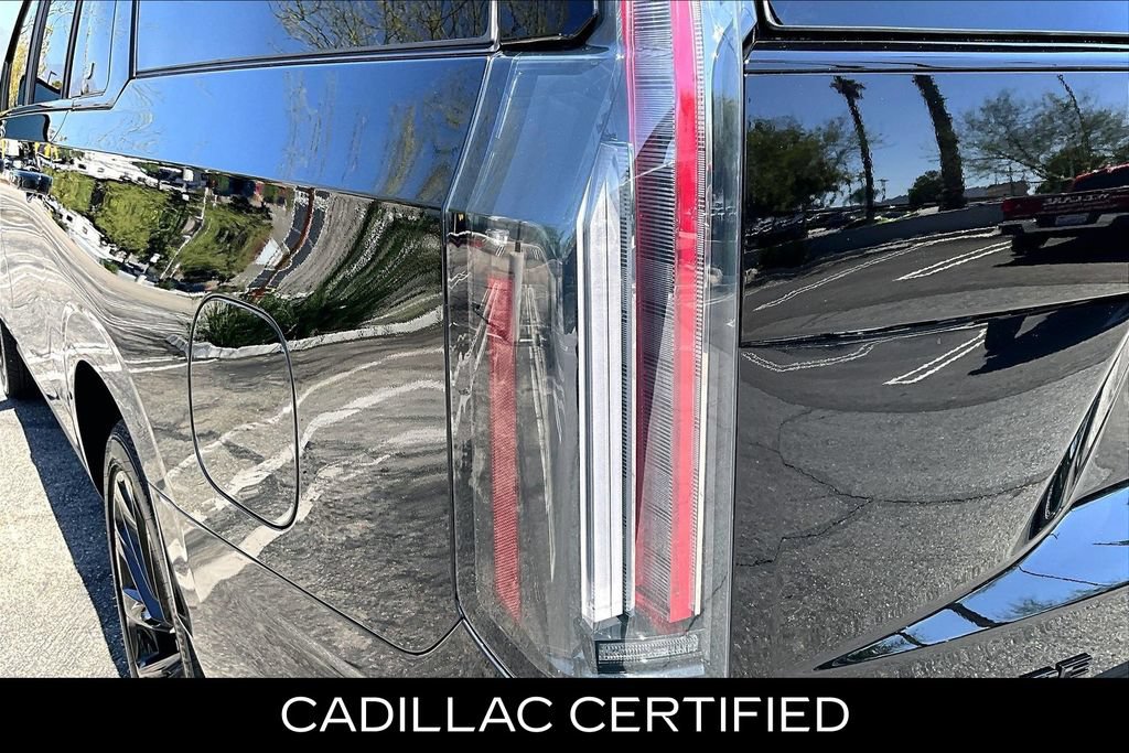 Used 2026 Cadillac Escalade ESV V AWD/4WD image 26