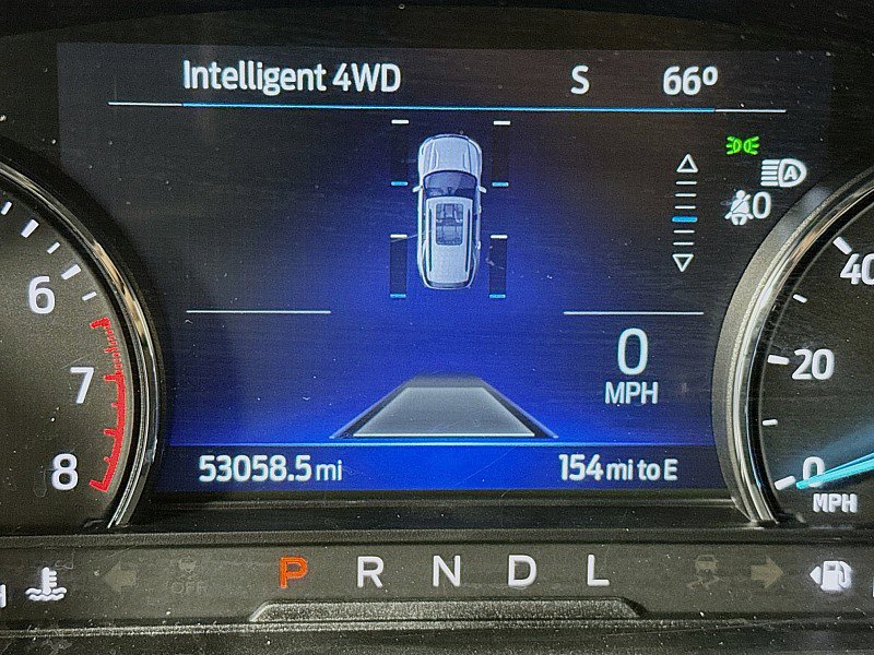 Used 2022 Ford Explorer XLT w/ Equipment Group 202A image 13