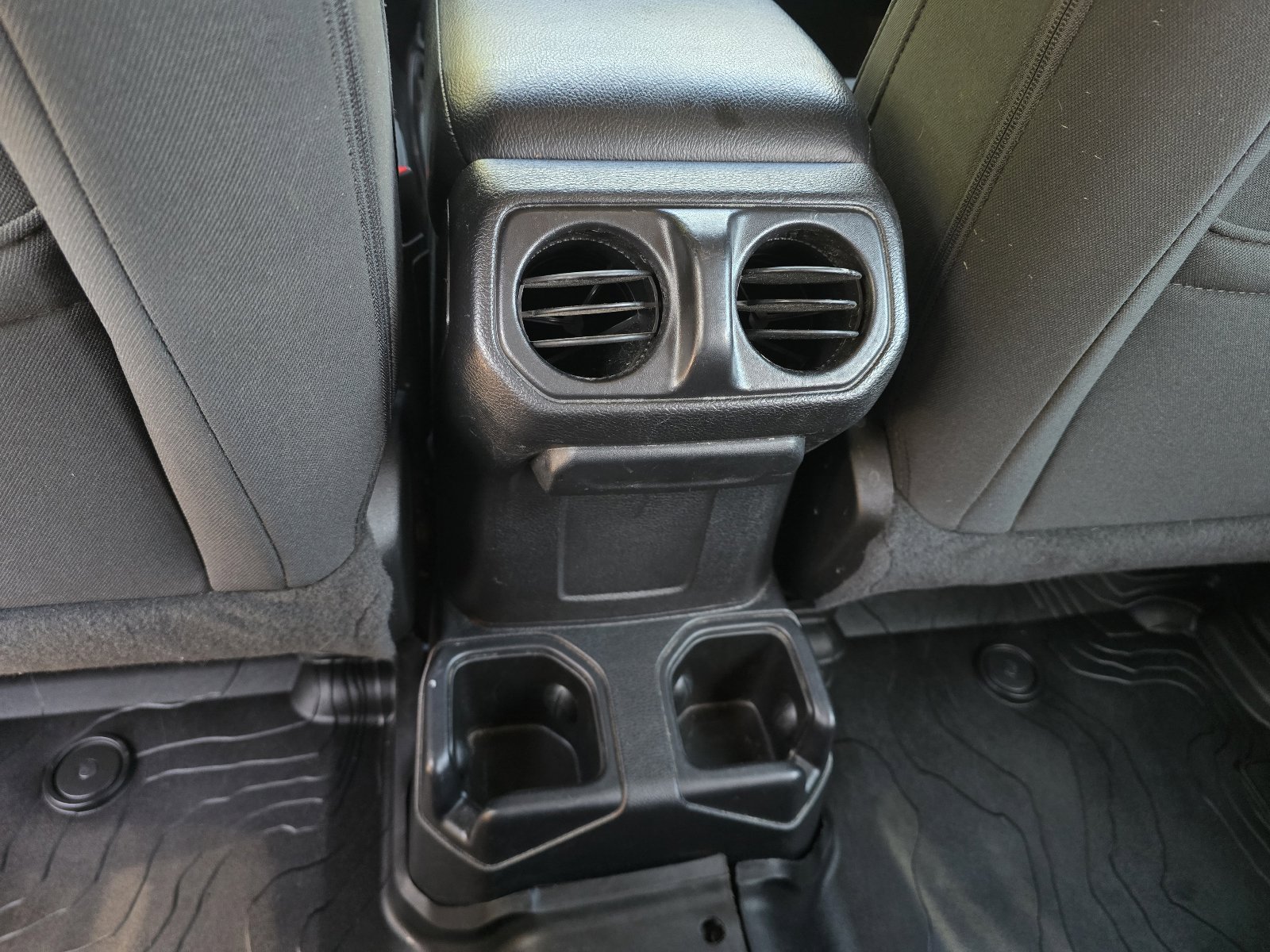 Used 2020 Jeep Wrangler Unlimited Sport AWD/4WD image 24