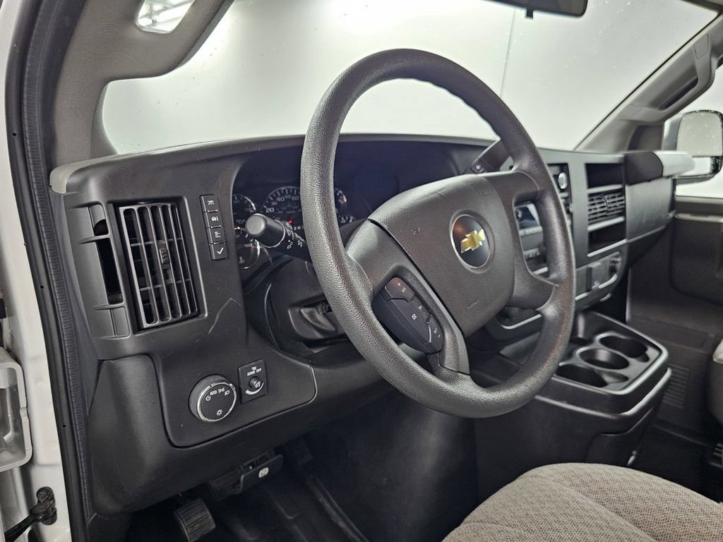 Used 2023 Chevrolet Express 3500 LS RWD image 10