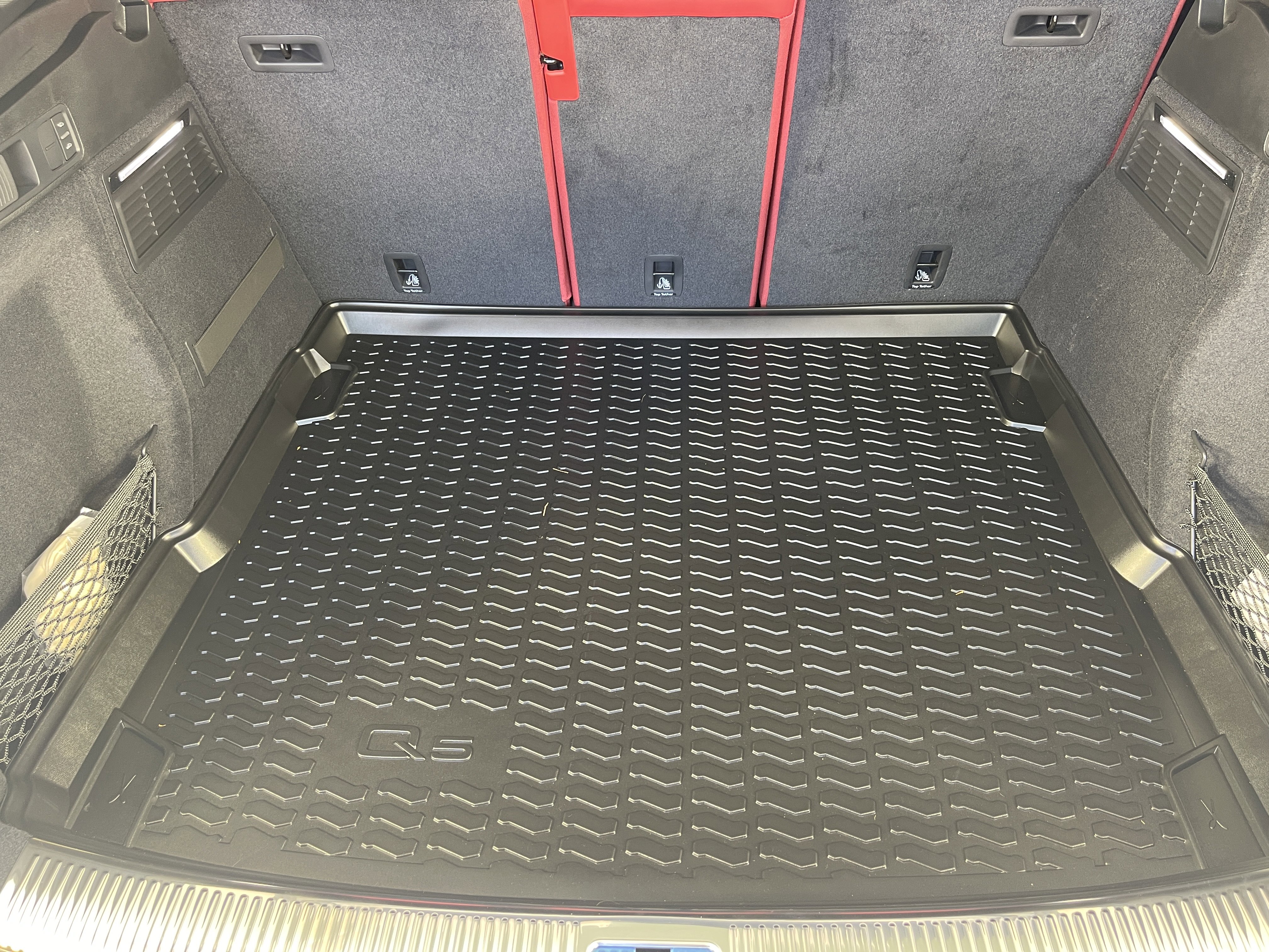 New 2025 Audi SQ5 Premium Plus image 37
