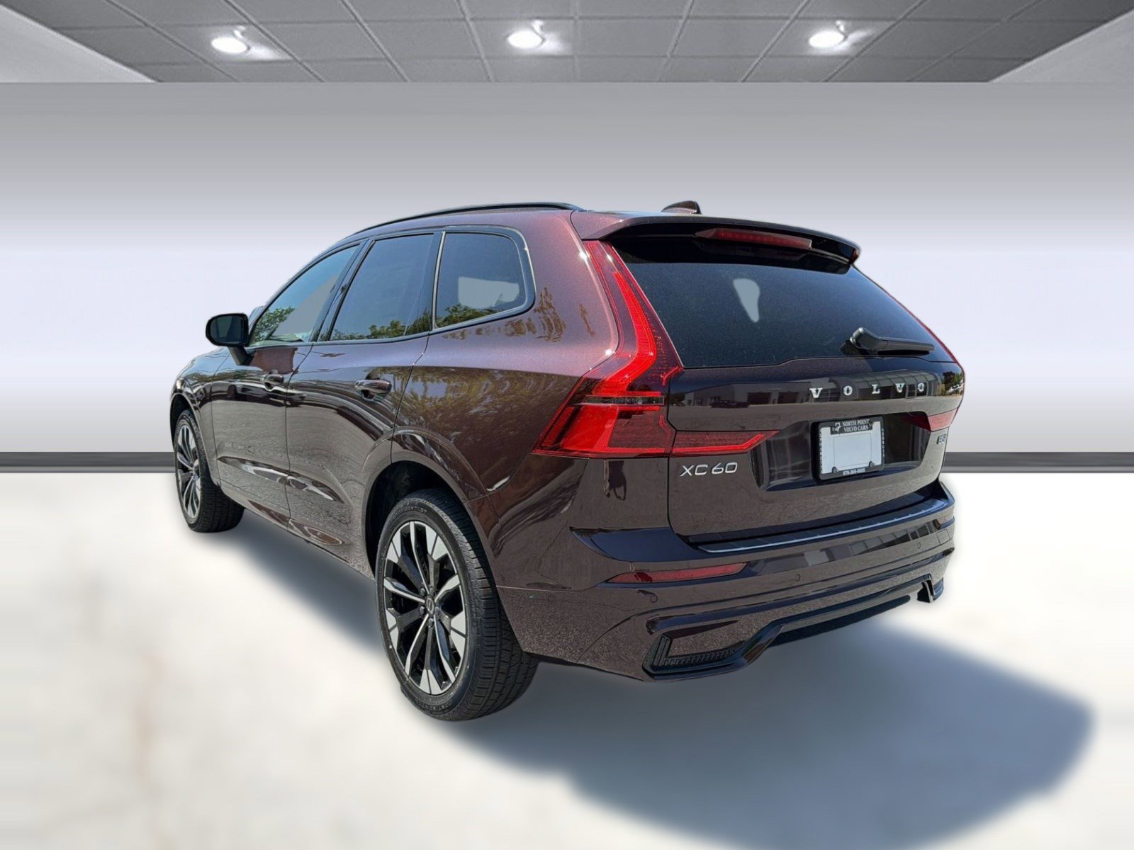 New 2026 Volvo XC60 B5 Plus w/ Climate Package AWD/4WD image 3