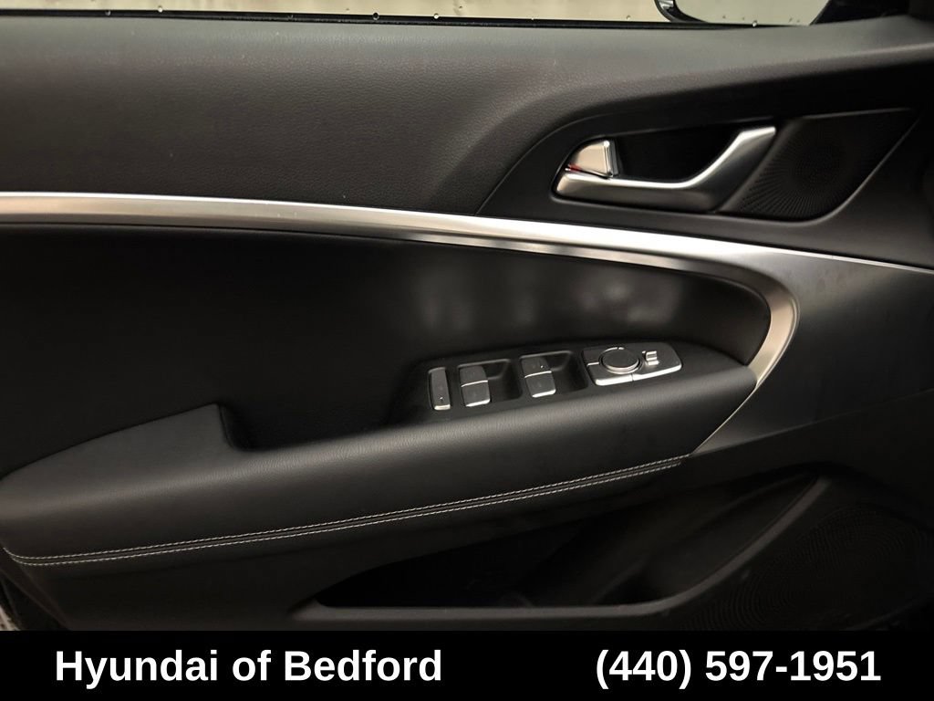Used 2026 Genesis G70 2.5T AWD/4WD image 9