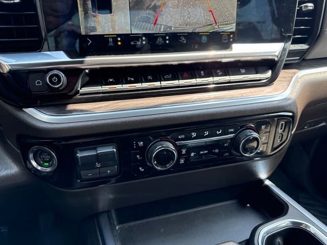 Used 2022 Chevrolet Silverado 1500 LTZ AWD/4WD image 21
