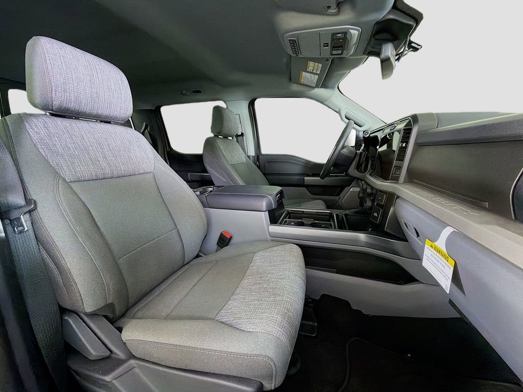 New 2026 Ford F250 XLT w/ XLT Premium Package image 30