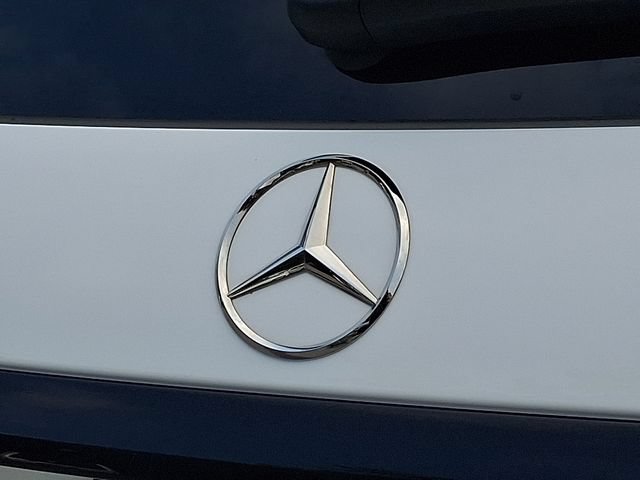 Used 2023 Mercedes-Benz GLC 300 4MATIC image 34