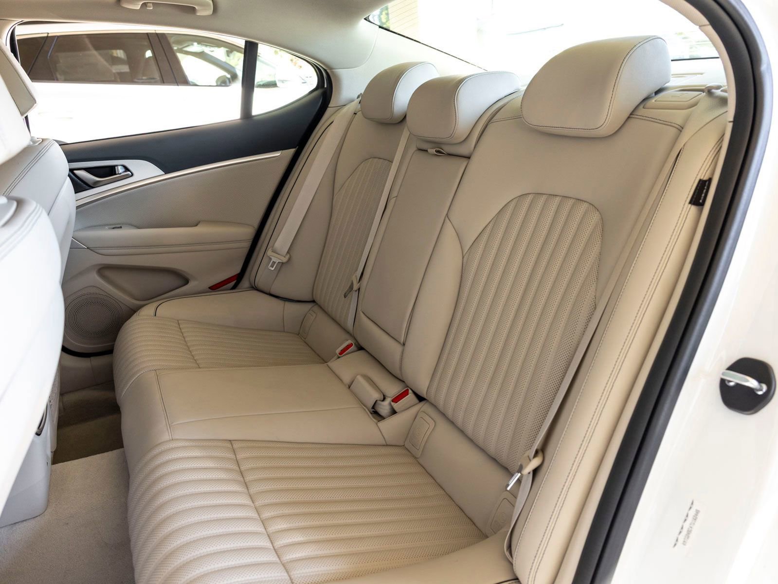 Used 2026 Genesis G70 2.5T Prestige image 21