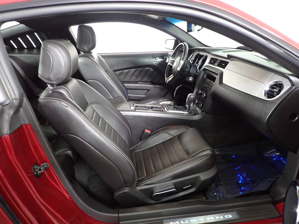 Used 2014 Ford Mustang GT Premium w/ Accessory Package 5 RWD image 30