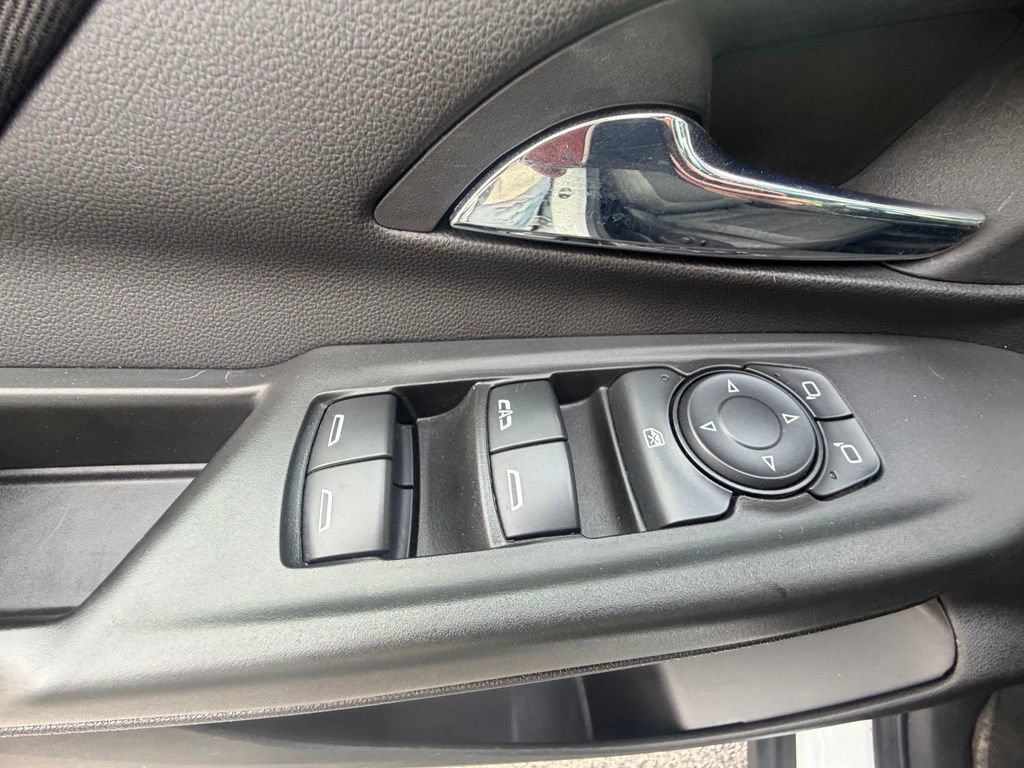 Used 2022 Chevrolet Bolt LT FWD image 15